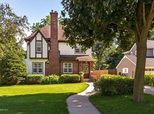 826 10th St SW, Rochester, MN 55902