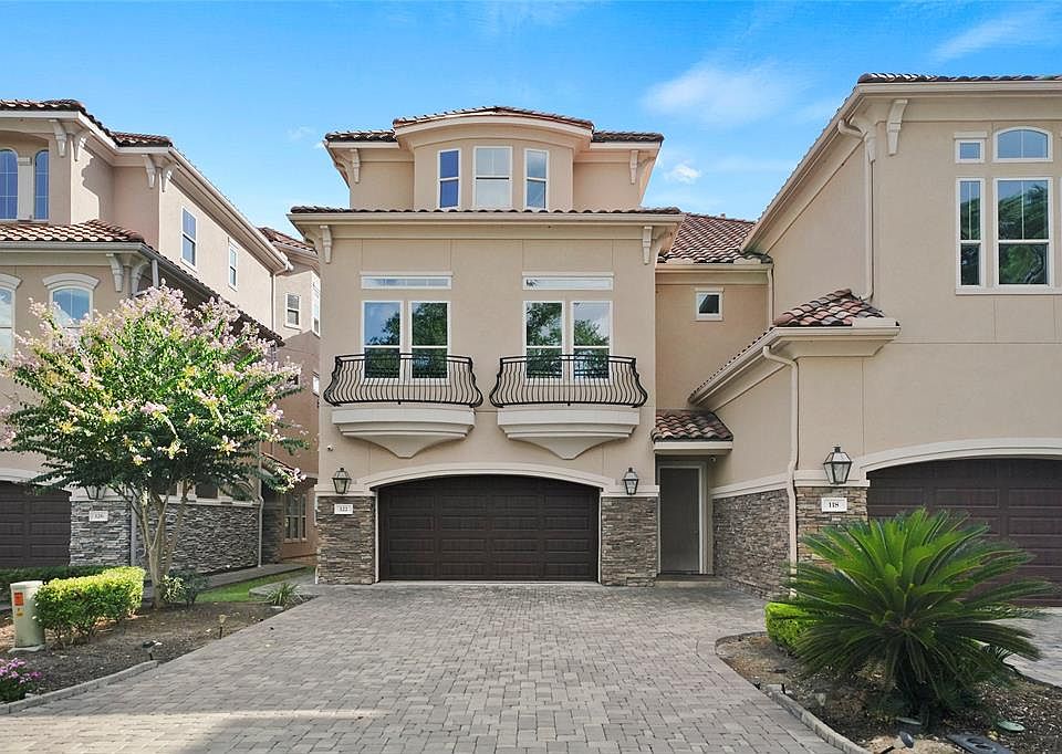 1st image of 122 La Vie Dr