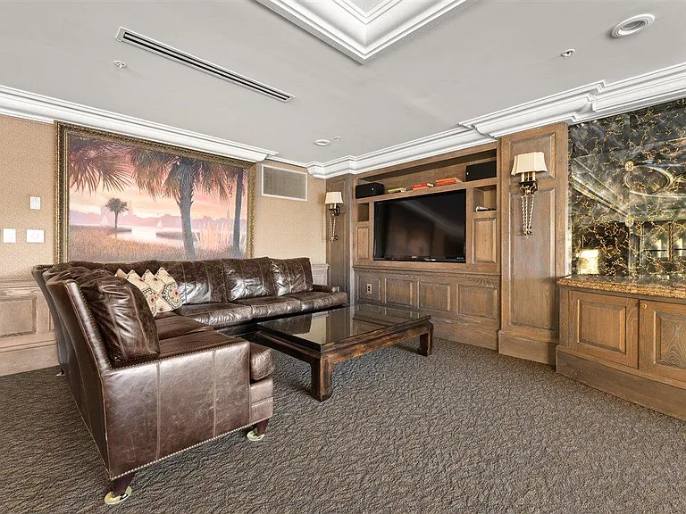 123 N Plaza Ct #103 — Photo 24