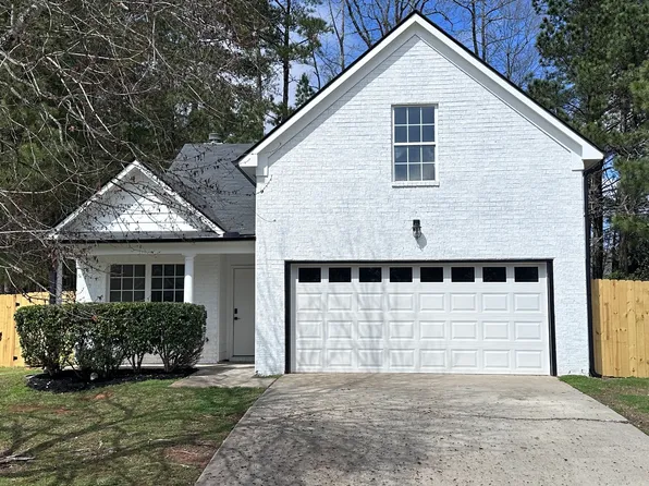 10101 Deep Creek Dr, Union City, GA 30291