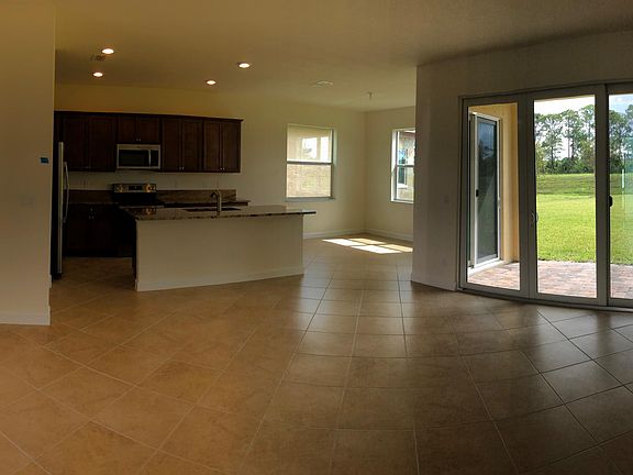 3rd image of 7736 NW Greenspring Street #36