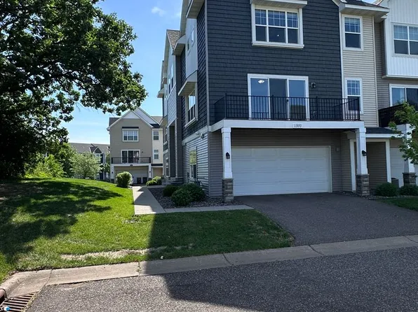 11964 Emery Village Dr N, Champlin, MN 55316