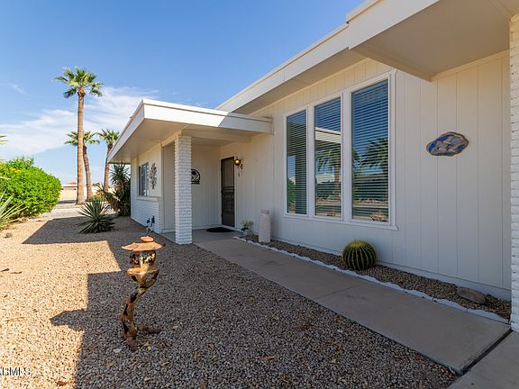 5th image of 11013 W CRESTBROOK Drive