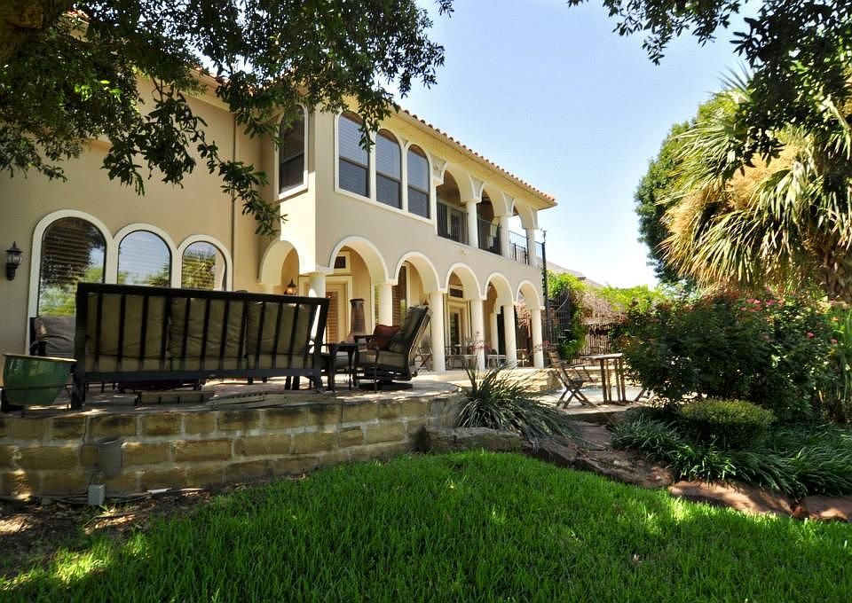1st image of 2318 Clearspring Dr N