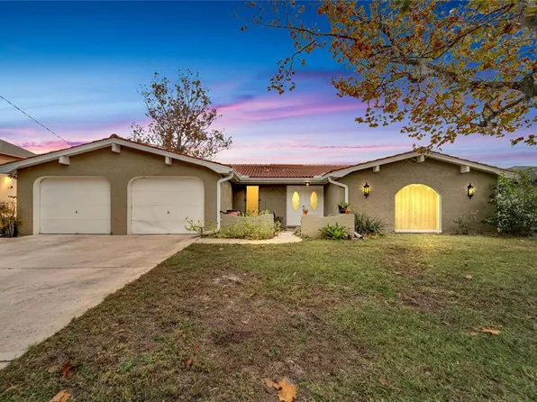 1416 Flotilla Dr, Holiday, FL 34690