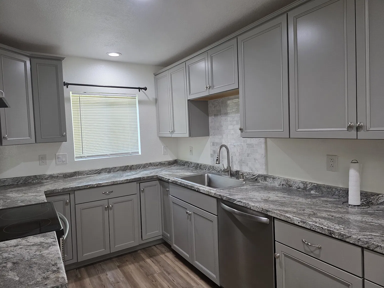 Quartz Hill Rd, Redding — Photo 3