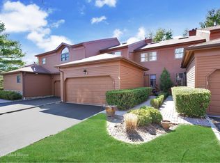 27 Hunt Ct, Jericho, NY