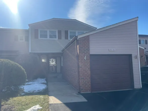 6841 Sussex Rd, Tinley Park, IL 60477