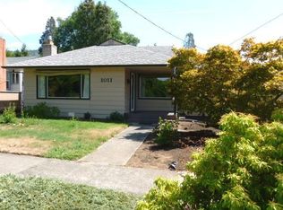 1011 NE 8th St, Grants Pass, OR 97526