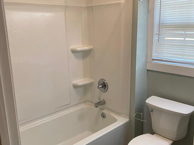 246 Johnson St #C — Photo 10