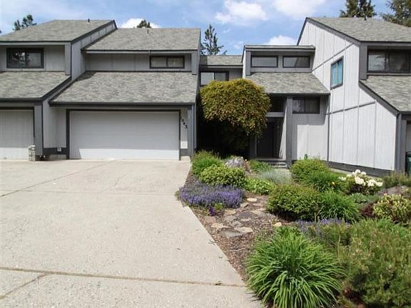 3rd image of 1043 E Loch Lomond Ct