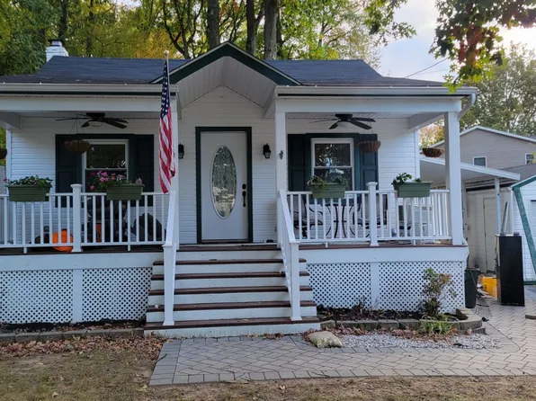 30 Tulip Ct, Kenilworth, NJ 07033