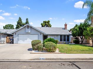 2746 W Hemlock Ct, Visalia, CA 93277