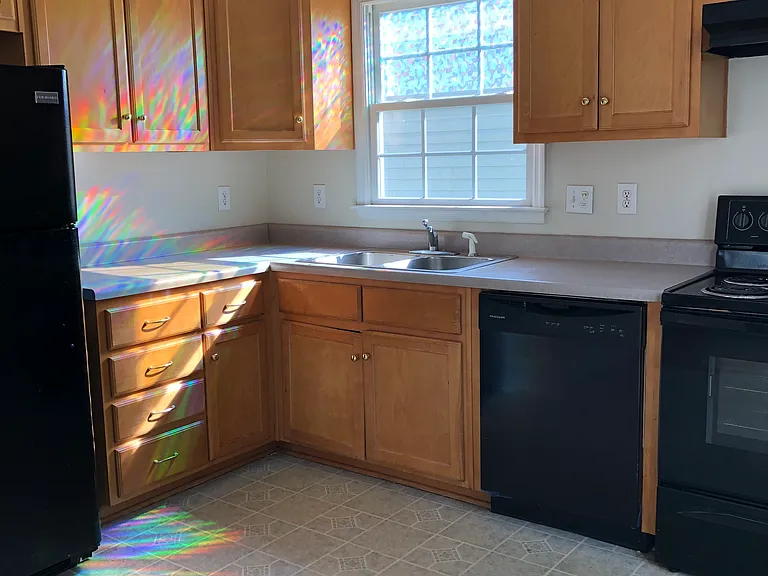 16B Half Moon Dr — Photo 11