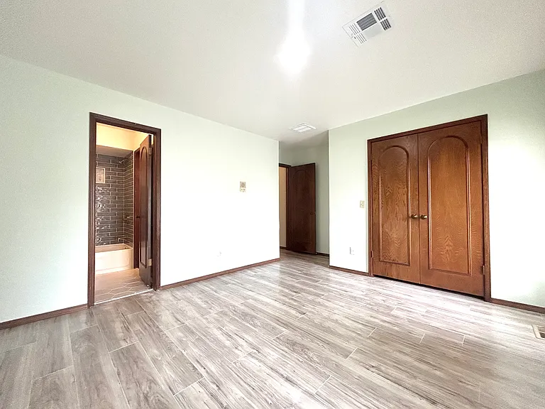 6605 Parkwood Ln — Photo 37