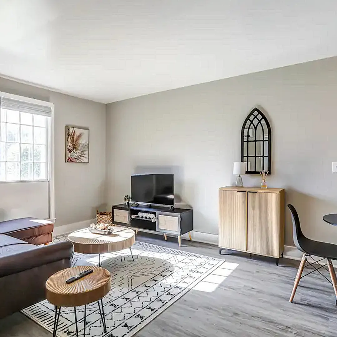 The Lily Grace Apartments — Photo 1