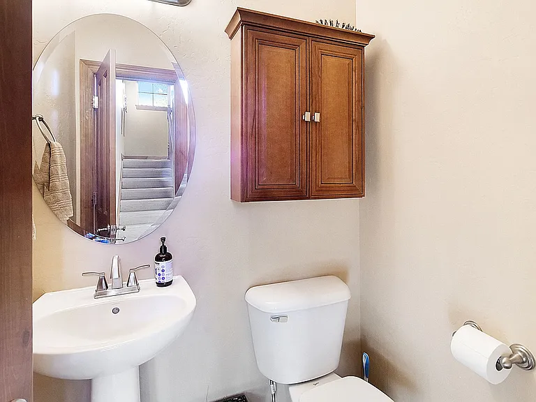 44 Linden Ln — Photo 25