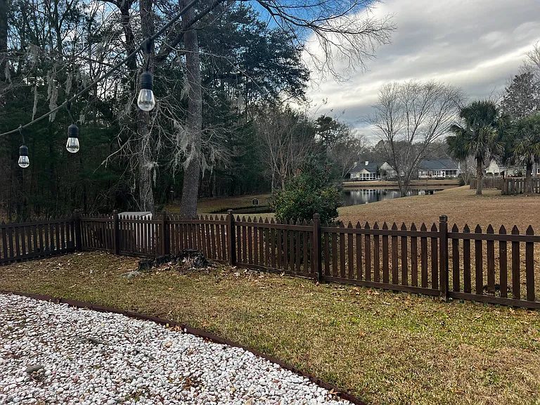 120 Oak Bluff Rd — Photo 19