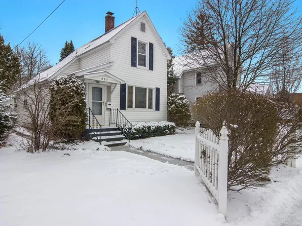 823 W Front St, Traverse City, MI 49684