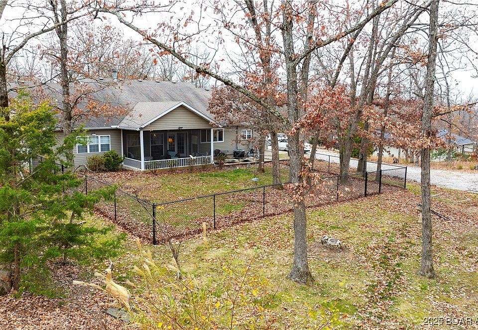 1st image of 569 Twisted Oaks Dr