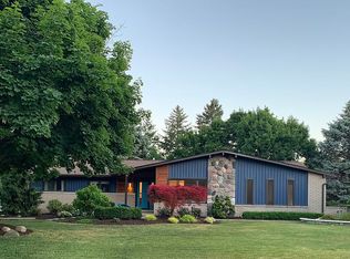 35101 Oakland Rd, Farmington, MI 48335