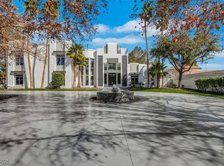 3860 Hildebrand Ln, Las Vegas, NV 89121