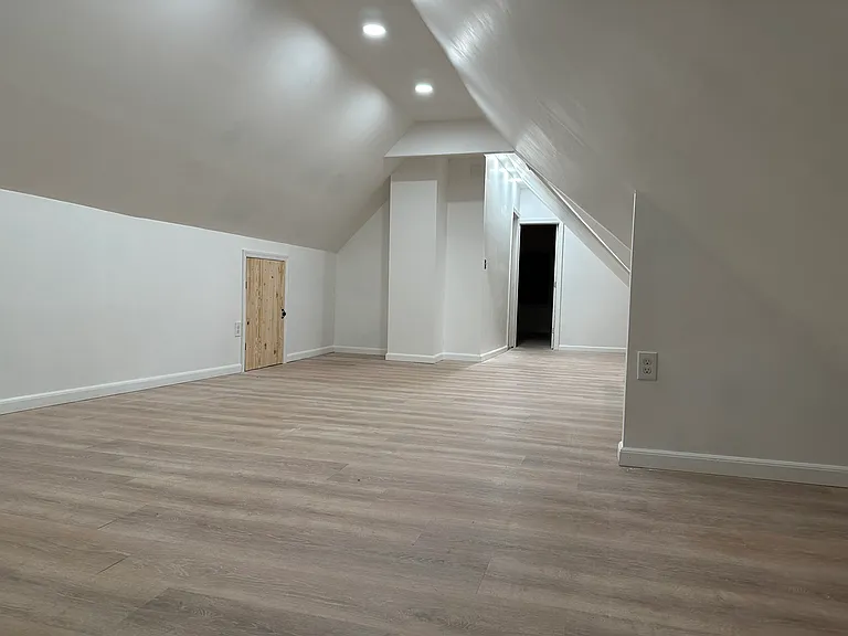 34 James St #2 — Photo 14