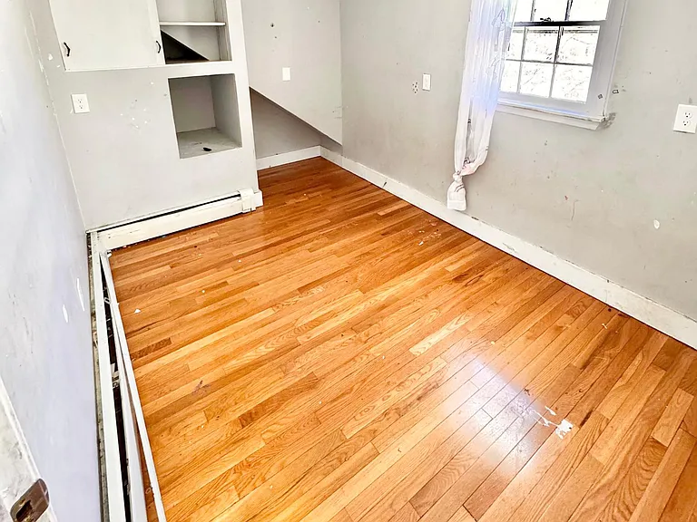 102 Benham St #4 — Photo 10