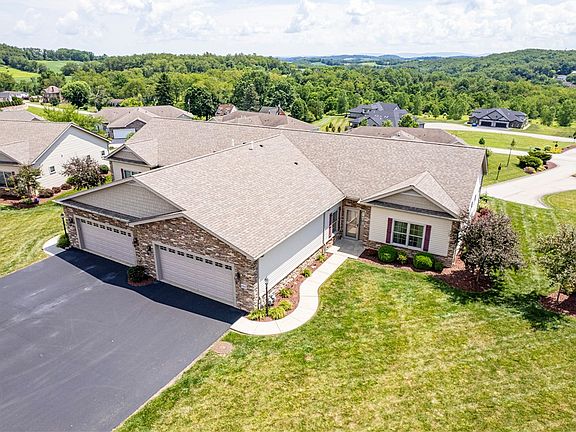 2nd image of 1317 Lynchfield Ln
