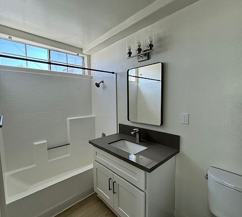 4th image of 3861 Vinton Ave #2B-2Ba-965Sqft