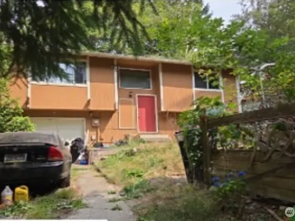 6885 E Cascade Drive, Port Orchard, WA 98366