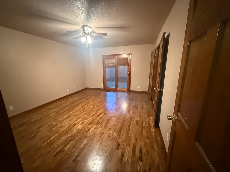 6408 E 95th Pl — Photo 15