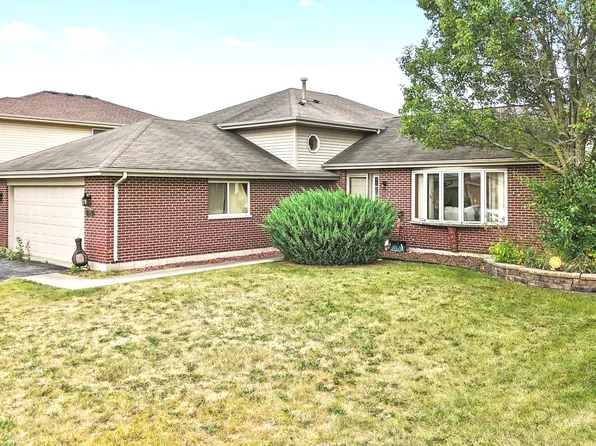 5261 Deana Ln, Richton Park, IL 60471