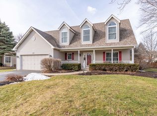 221 Isleview Dr, Oswego, IL