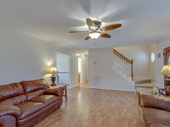 4th image of 630 Merganser Dr