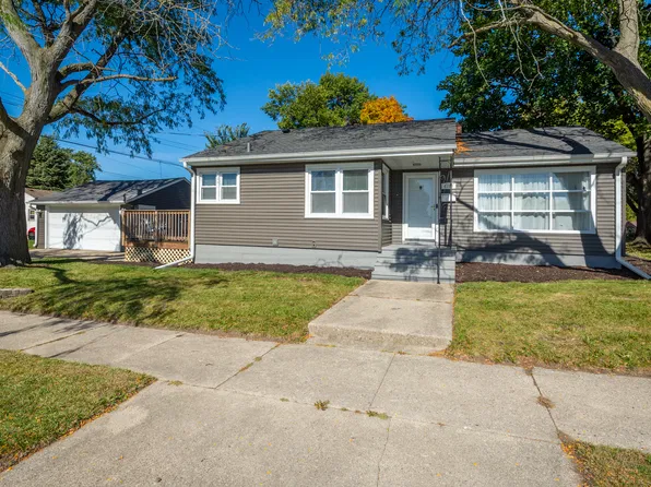 4706 65th St, Kenosha, WI 53142
