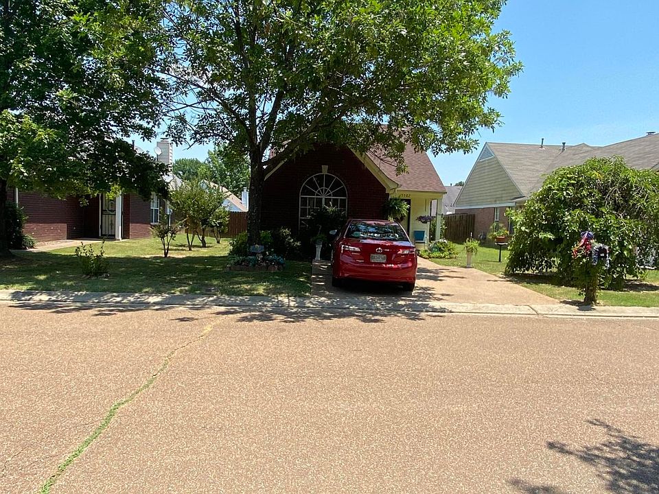 1st image of 5582 Kayla Dr