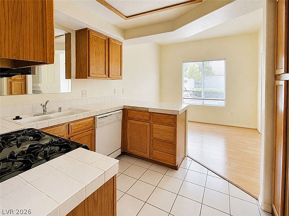 3rd image of 525 Indian Princess Dr Unit 101