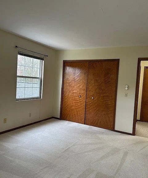 119 Burlington Oval Dr #10 — Photo 15