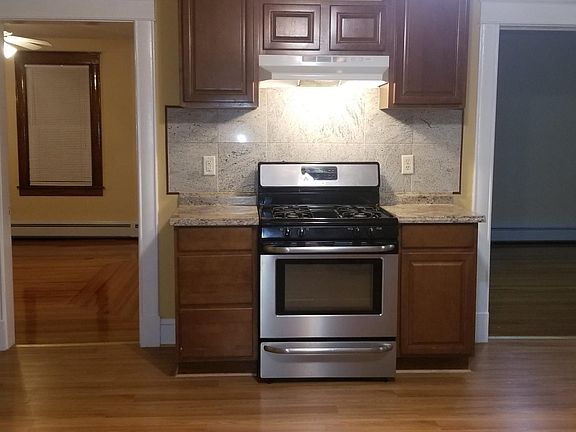 2nd image of 387 Burritt St APT 3