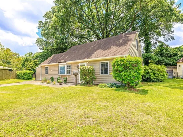 841 Round Bay Ct, Norfolk, VA 23502