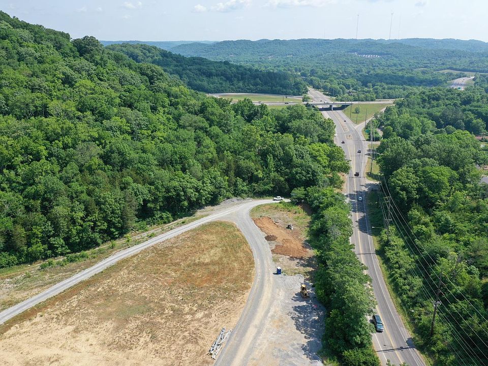 2nd image of 4451 Clarksville Pike