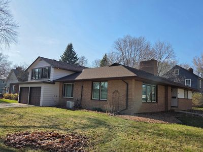 624 10th St SW, Willmar, MN, 56201
