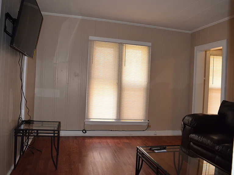 16 North St — Photo 8