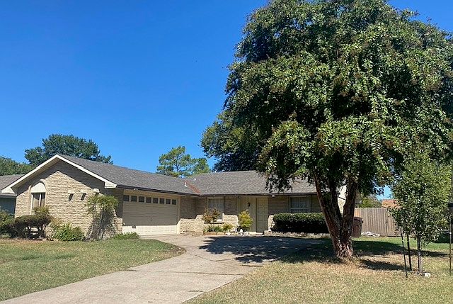 1st image of 1609 Sylvan Dr