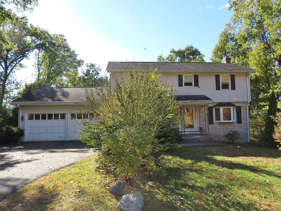 1st image of 104 Richmond Dr