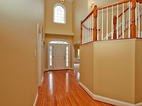 3rd image of 7478 Admiral Nelson Dr
