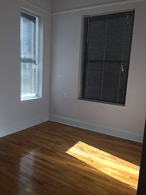 Rented by Metropolis Real Estate of Manhattan | media 14