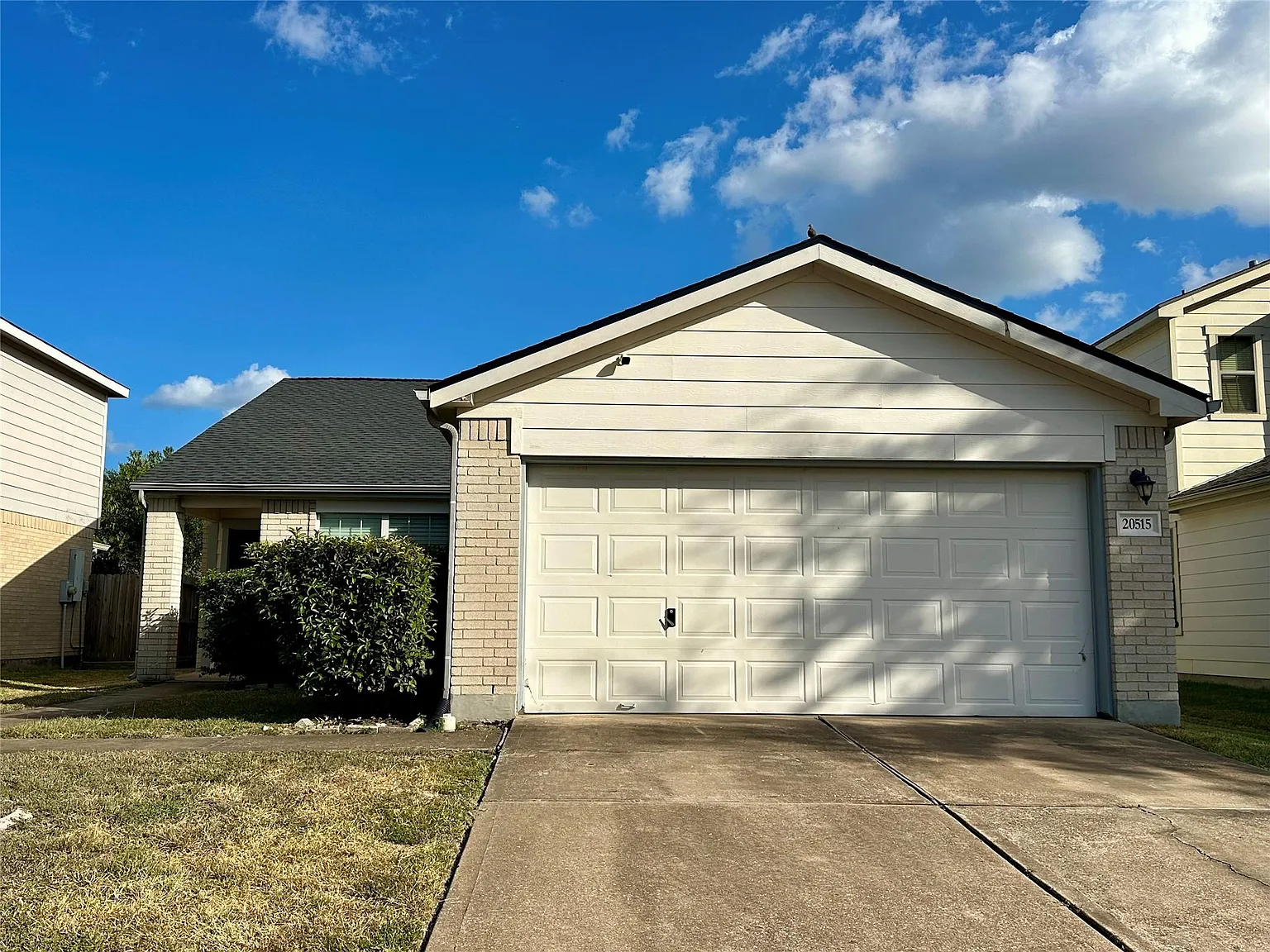 3 bed, 2.0 bath, 1563 sqft, $1,895 — Photo 1