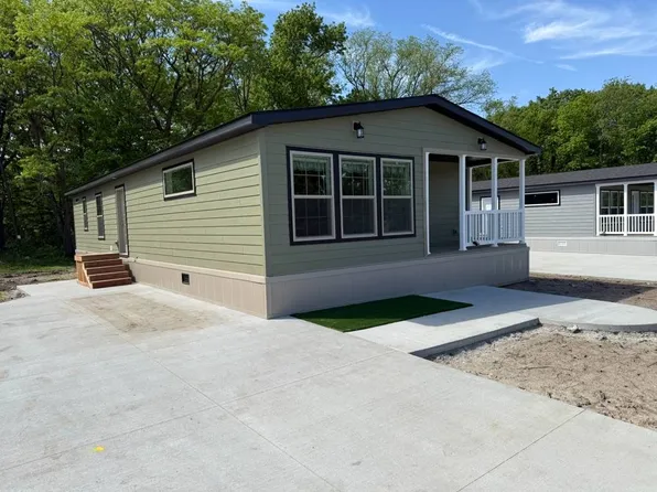 7368 NE Berwick Dr #10, Ankeny, IA 50021